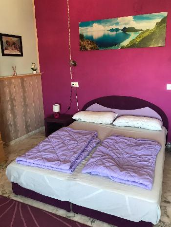 Schlafzimmer mit Meerblick Fenster !